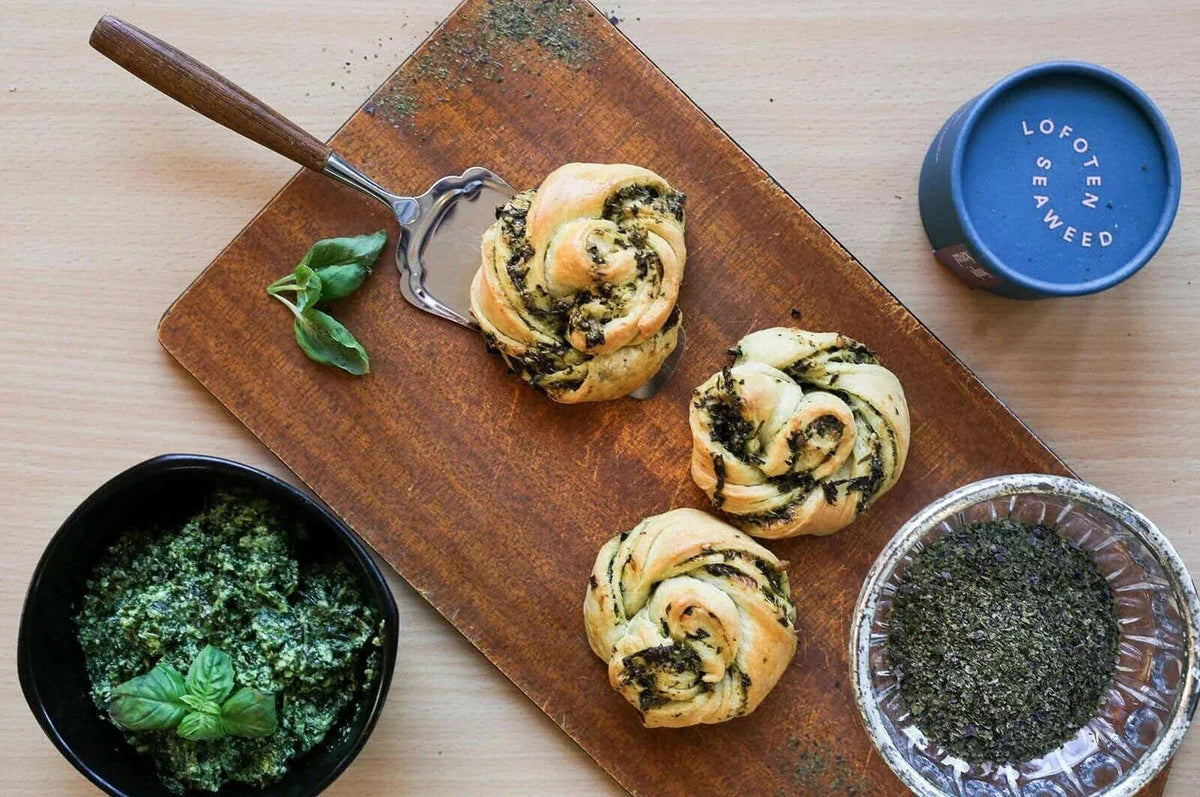 Seaweed Pesto Buns