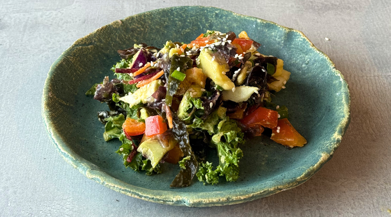 Mixed Seaweed Salad with Avocado and Red Pepper - Lofoten Seaweed