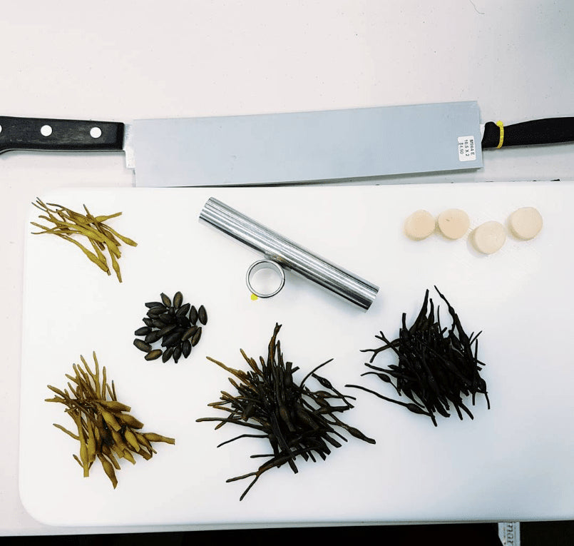 Different types of prepared Seaweed at restaurant Rest
